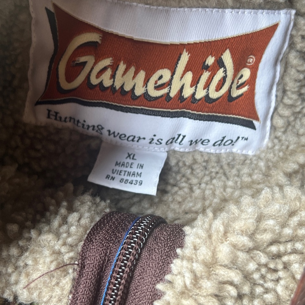 Gamehide camp sherpa insulated vest xl very thick - Picture 3 of 3